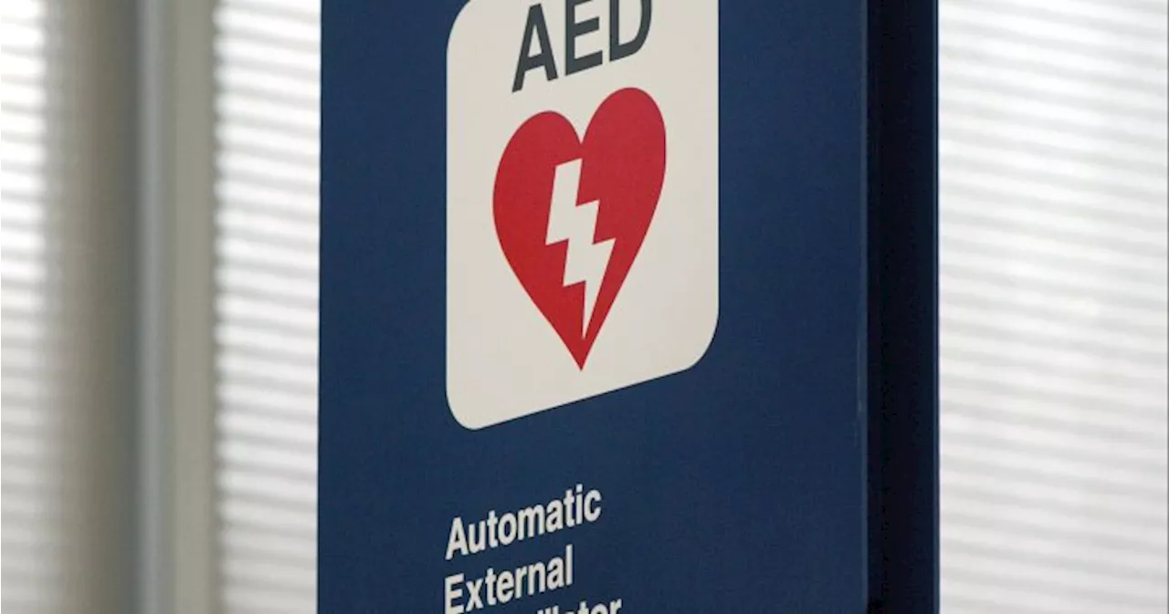 B.C. student who saw friend die says its ‘ridiculous’ school won’t accept AED