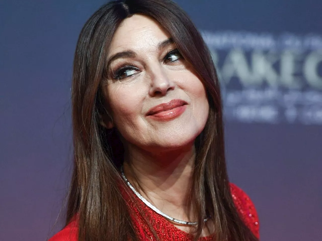 Monica Bellucci Dans Une Combinaison Rouge À Marrakech Pour Le Festival Du Film