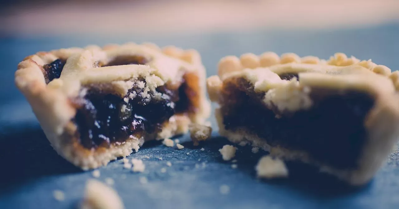 Nigella Lawson's Controversial Mince Pie Topping Keeps Me Up At Night