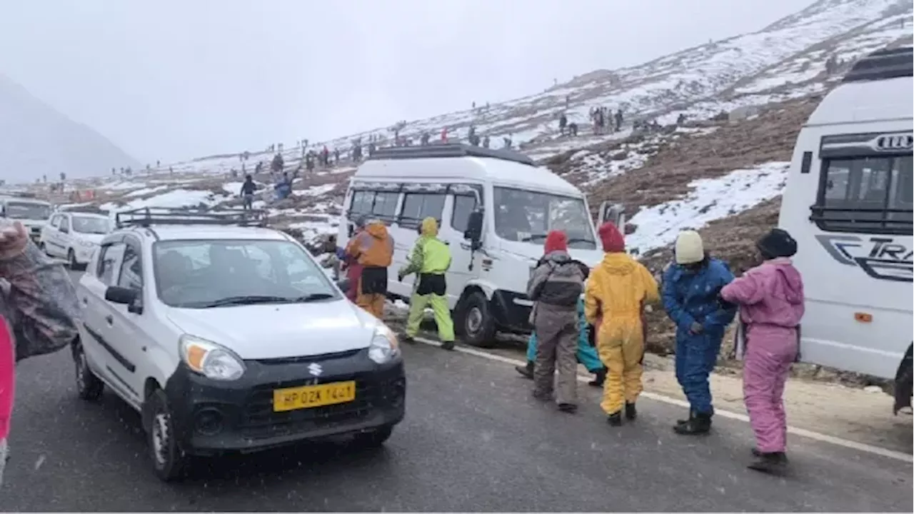 Weather News: बर्फ से नहा रहे पहाड़, जमीन बूंदों के लिए तरसी; नवंबर में हिमाचल के 11 जिलों में नहीं हुई बारिश