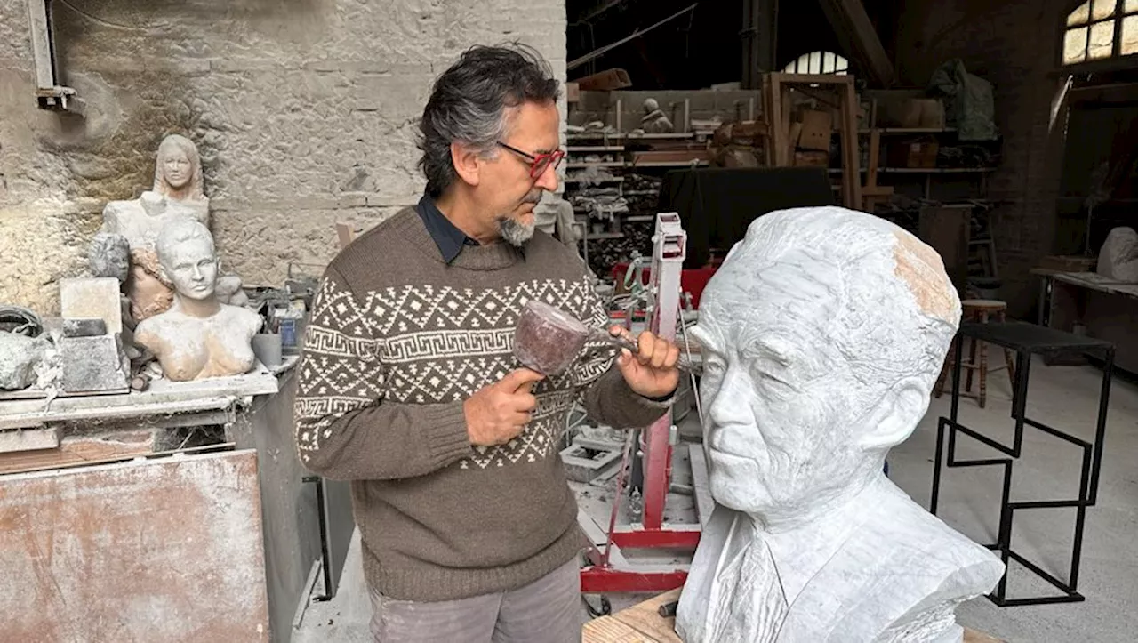 Le buste de Robert Badinter sublimé au Salon des maires