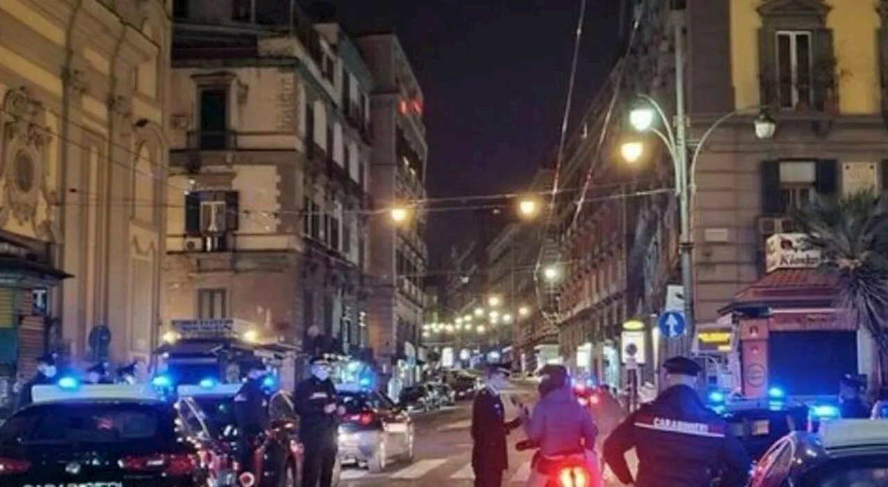 Adolescente di 14 Anni in Fuga dai Carabinieri a Napoli