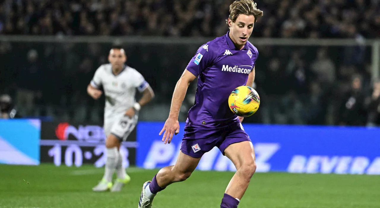 Edoardo Bove, chi è il centrocampista della Fiorentina svenuto in campo