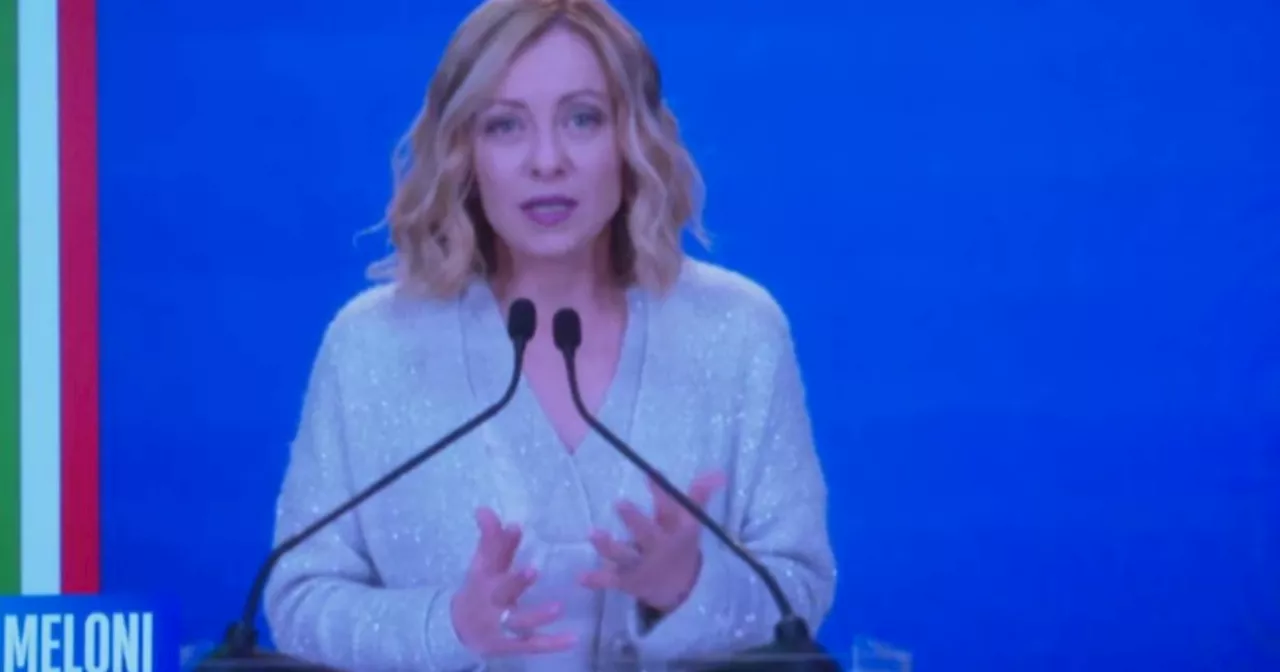 Giorgia Meloni all&#039;assemblea di Noi Moderati: &#034;Tutte le balle della sinistra spazzate via&#034;