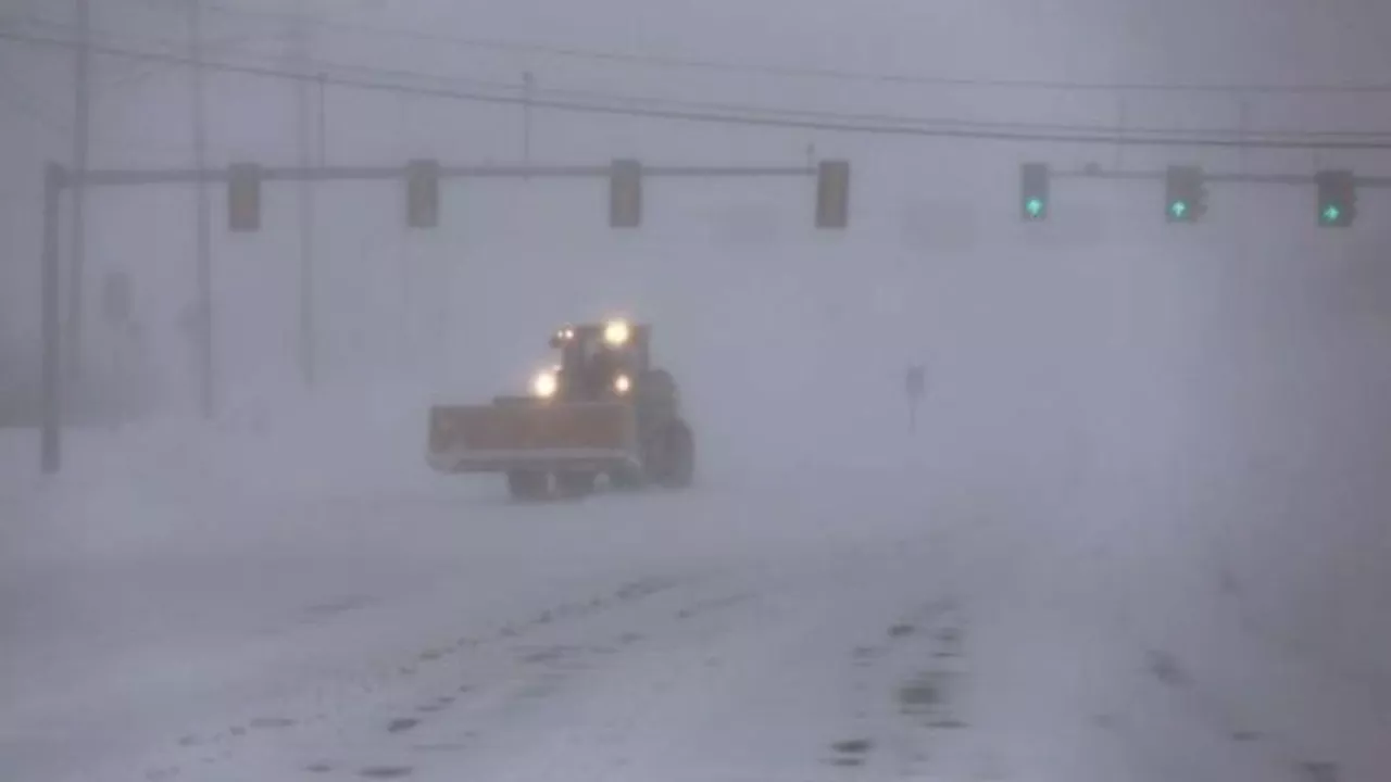 Prima Grande Nevicata dell'Anno in Usa Causa Problemi nelle Regioni dei Grandi Laghi