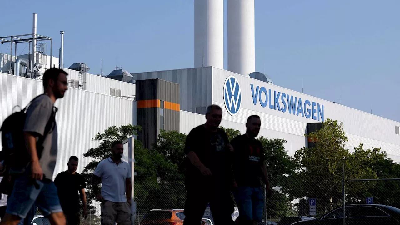 Sciopero alla Volkswagen, il sindacato avverte: 'Sarà la lotta più dura mai vista'