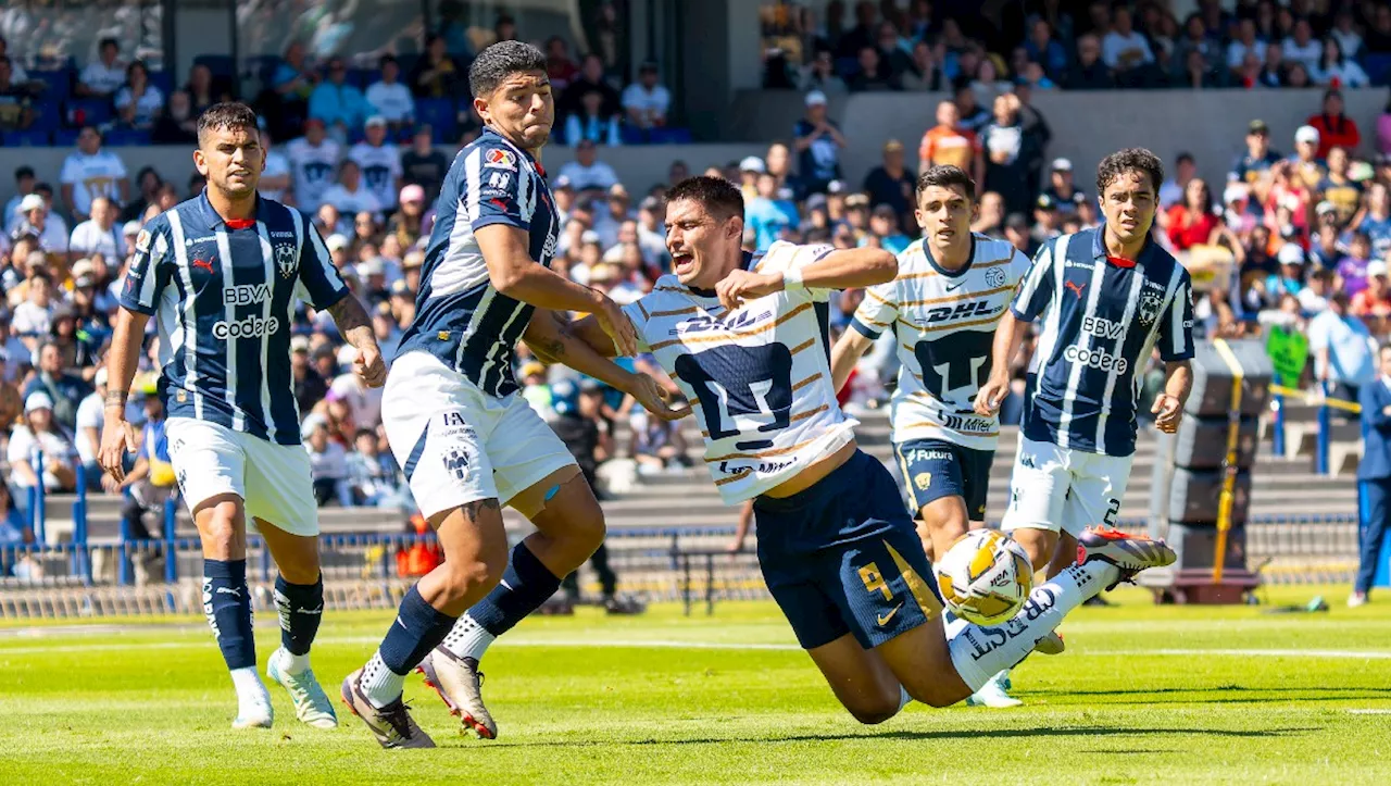 ¿Era penal? Ex árbitros de la Liga MX reclaman falta a 'Memote' y 'Chino' en Pumas vs Rayados