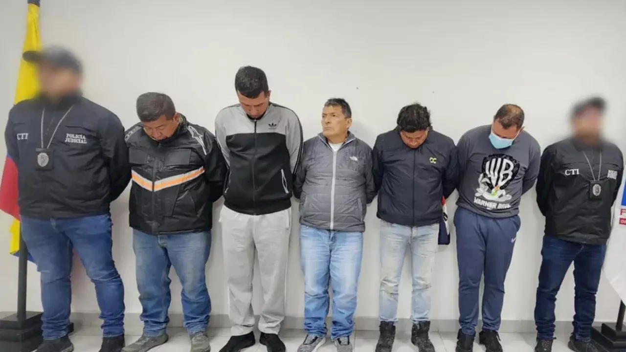 Capturan a miembros de 'Los Pájaros' por falsificar documentos e ilegalmente reducir el consumo de gas en negocios