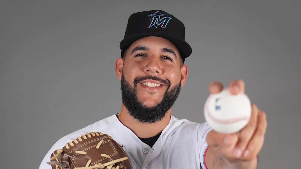 Former Marlins, Red Sox Pitcher Enmanuel De Jesus Stays in KBO Despite MLB Interest