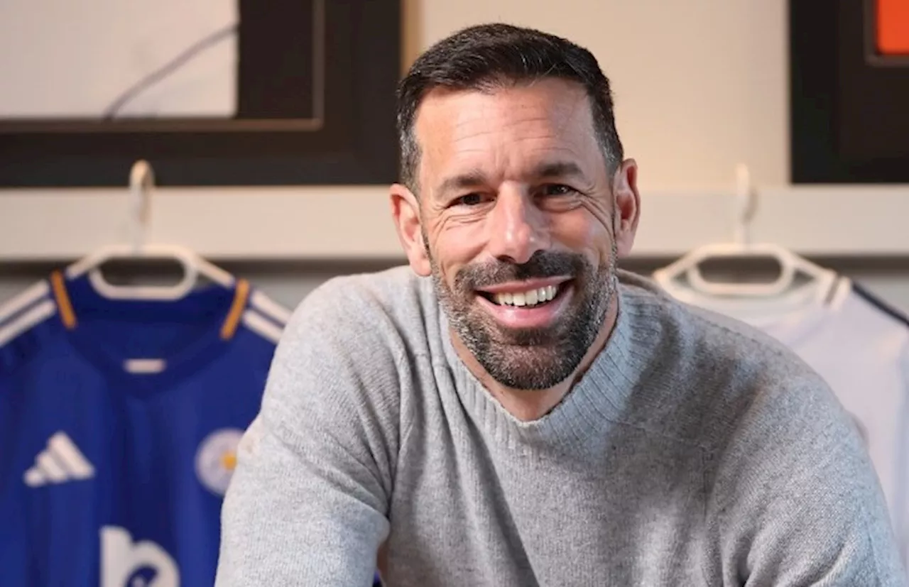 Ruud van Nistelrooy på tribunen da Leicester kollapset mot Brentford