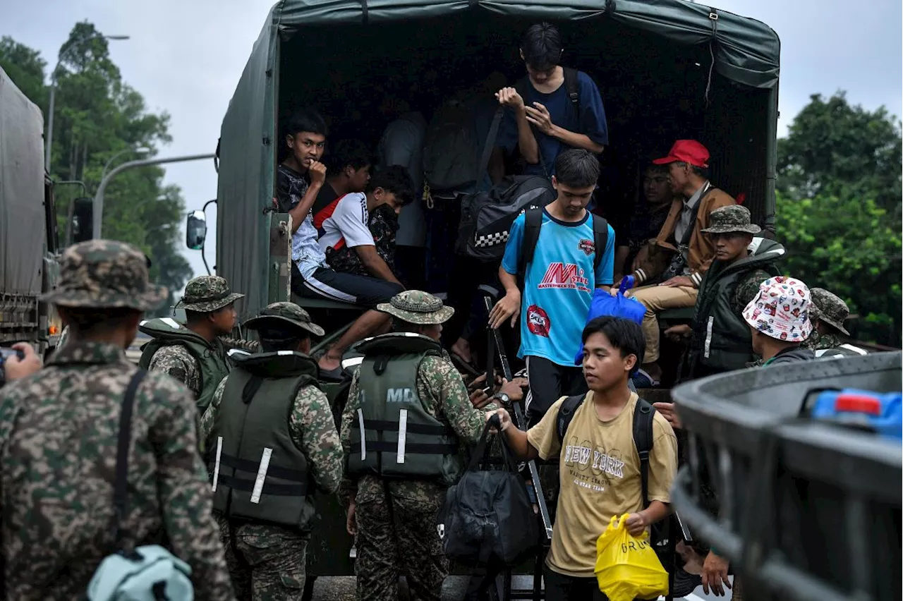 Floods: Manpower sufficient to deal with relief efforts, says Armed Forces chief