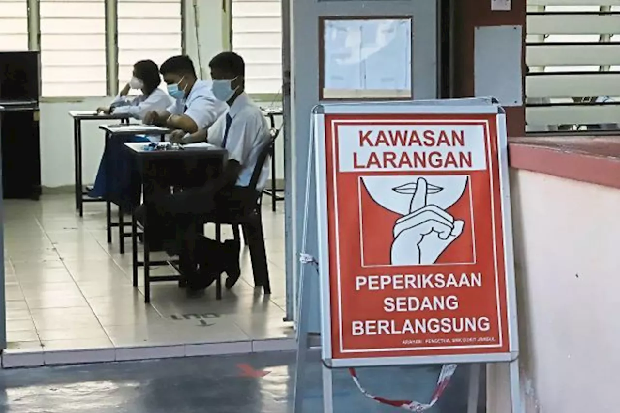 Malaysia Evacuates 5,377 SPM Candidates Due to Flooding