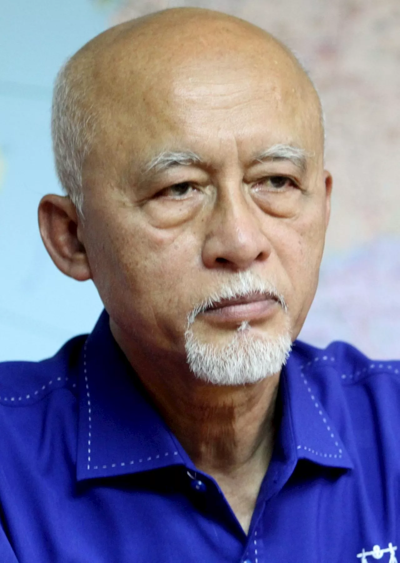 UMNO Veteran Criticizes Terengganu MB for Lack of Etiquette During Flood Inspection