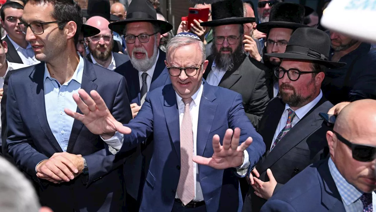 Anthony Albanese vows to help rebuild visits Adass Israel synagogue after terror attack