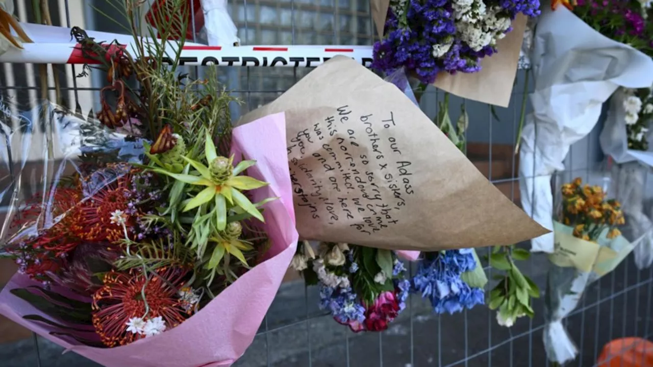 Jewish people warned over Australian visits after Melbourne synagogue attack