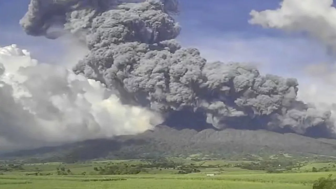 Mass evacuation of Philippine villages underway after a brief but major volcanic eruption