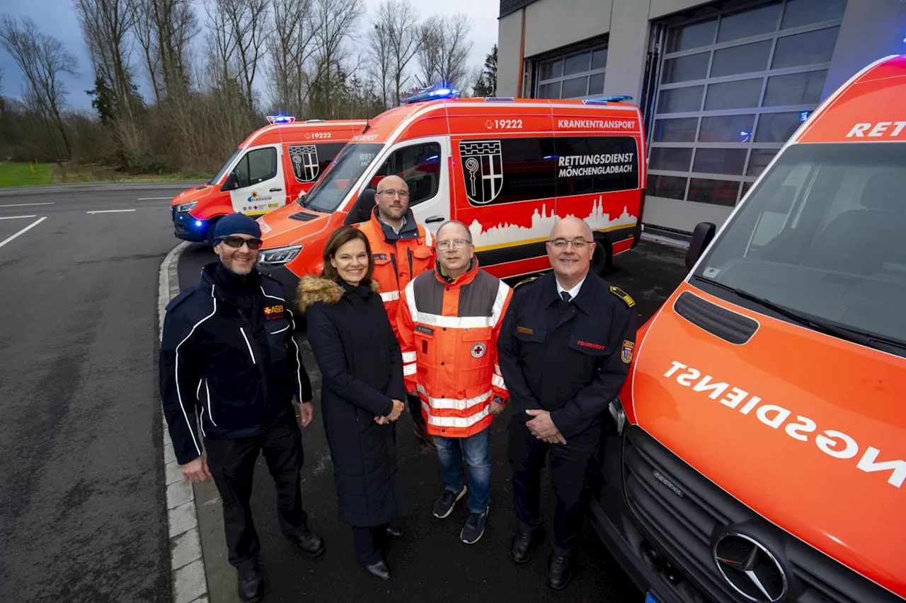 Elf neue Krankentransportwagen für den Rettungsdienst in Mönchengladbach - Einheitliches Design mit lokalem Bezug und modernste Technik