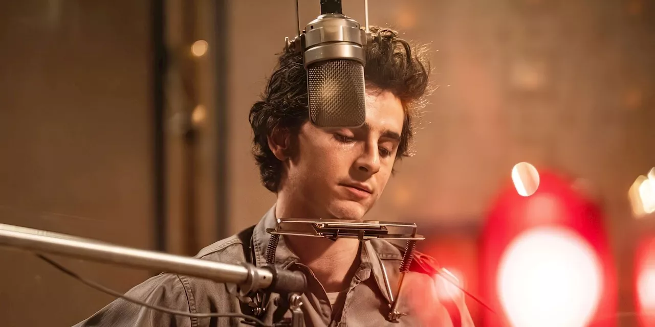  Timothée Chalamet Shines, but Not as Bright as Bob Dylan’s Music in Electric Biopic