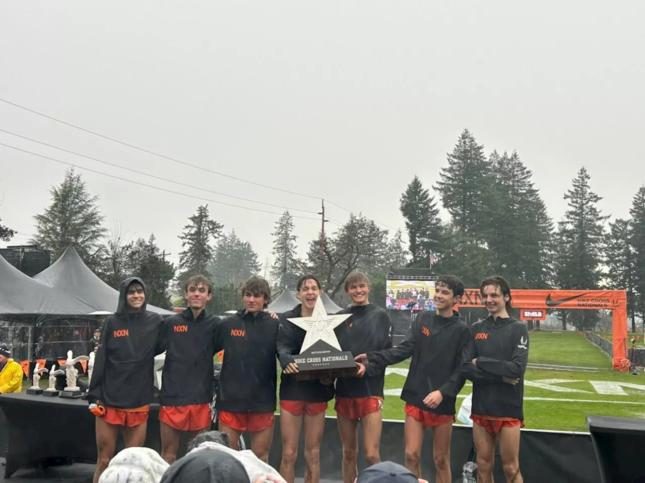 Cross country: Niwot wins national championship at Nike Cross in Oregon