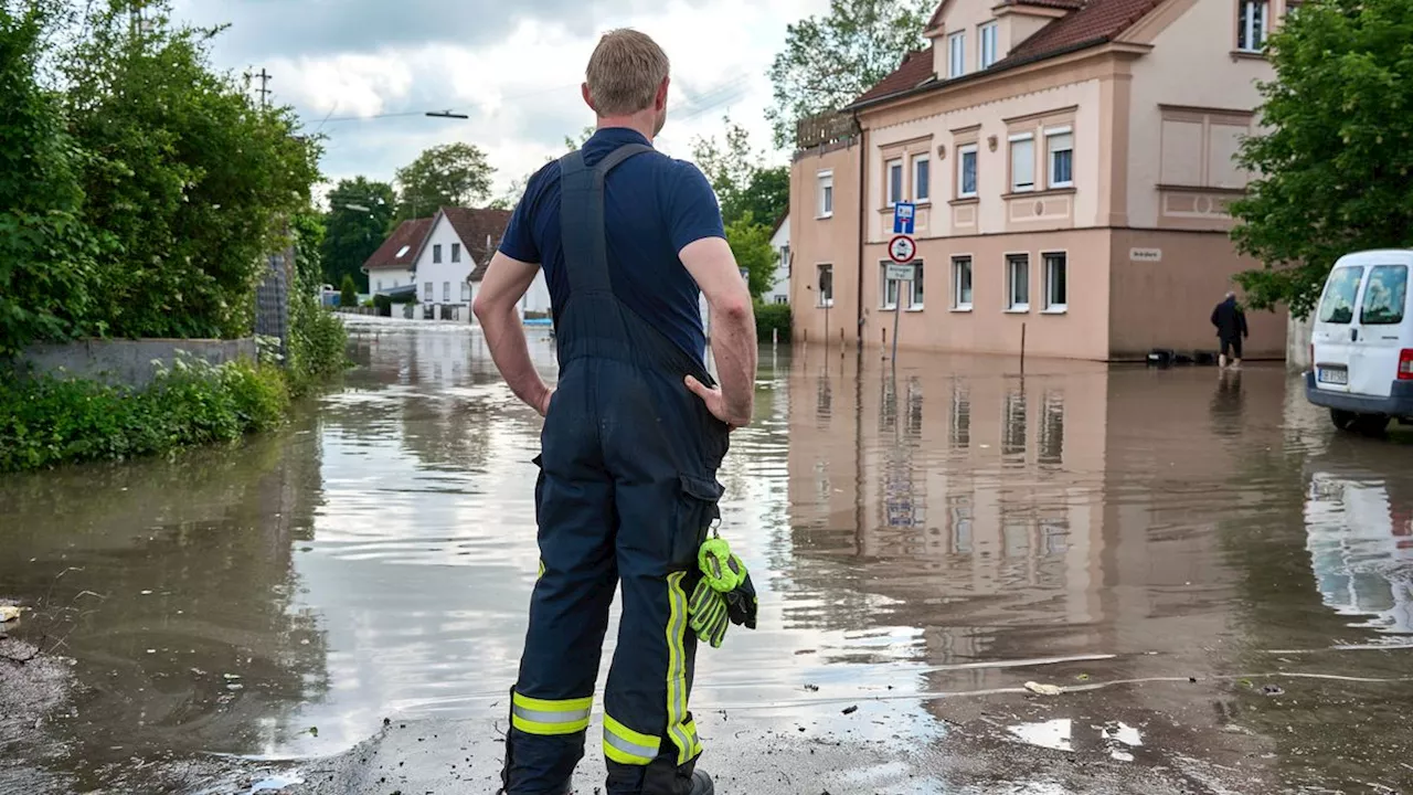 Ausbau der Nina-App-Nutzung: Bundesregierung will Bevölkerung besser vor Extremwetter warnen