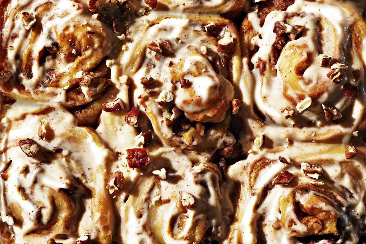 Brown Butter–Pecan Cinnamon Rolls