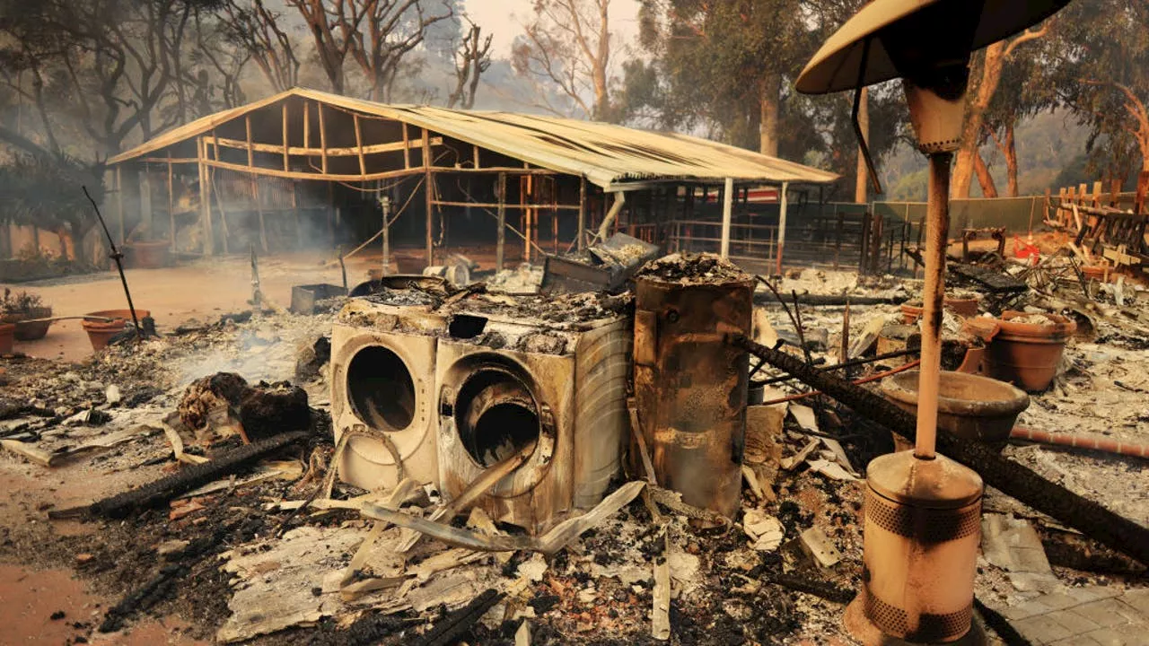 LIVE: Franklin Fire in Malibu prompts evacuations, road closures as 18K residents impacted