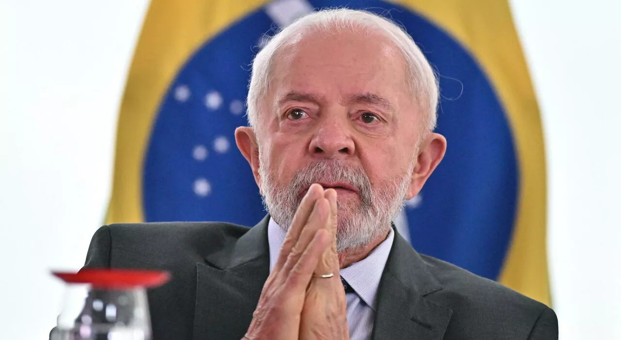 Lula operato per una emorragia intracranica dopo una caduta, è in terapia intensiva: come sta il presidente de