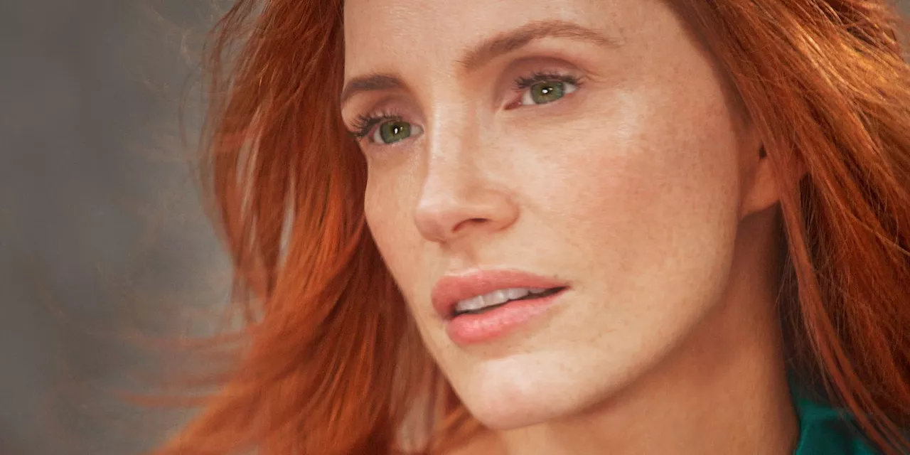 Jessica Chastain Told Me the Skin-Plumping Product Behind Her 'Gorgeous Glow'