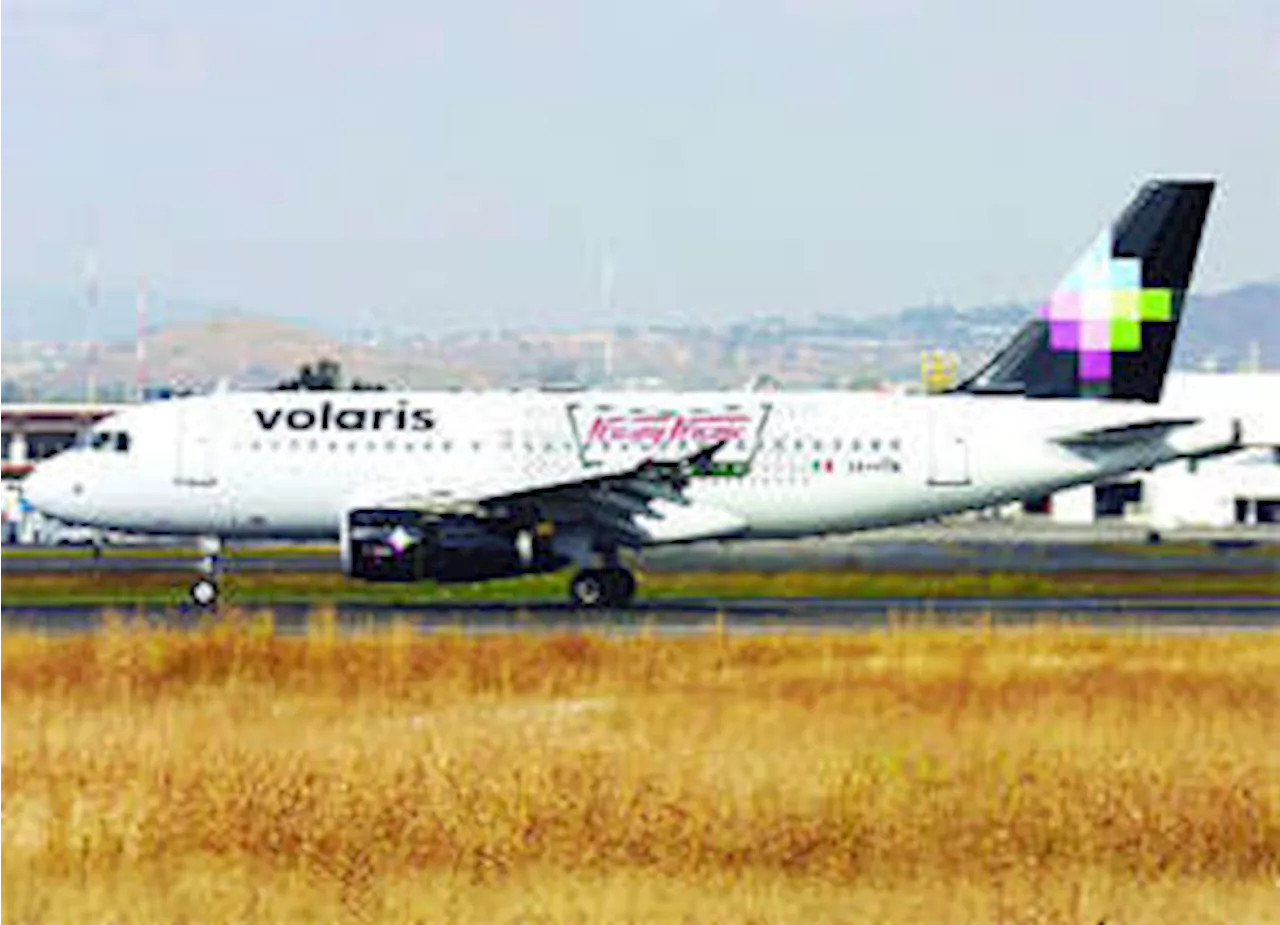 Abren carpeta de investigación contra hombre que amenazó vuelo de Volaris; quería aterrizaje en EU