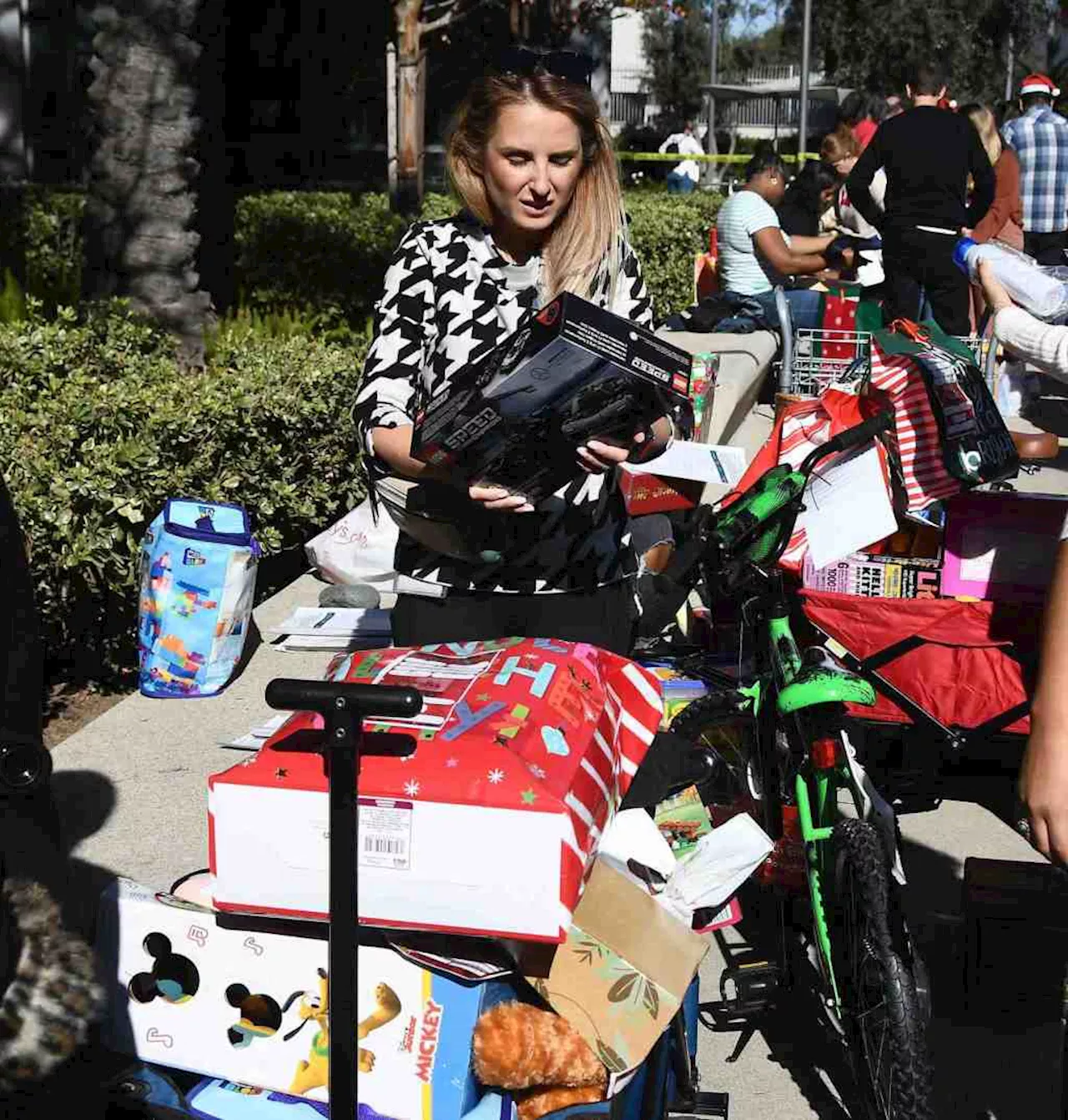 Hundreds of children in San Fernando Valley will get Christmas gifts from USPS