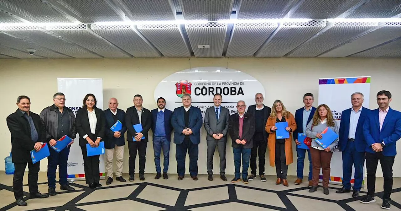 Las cooperativas y mutuales cordobesas celebran el primer aniversario del ministerio que aglutina al sector