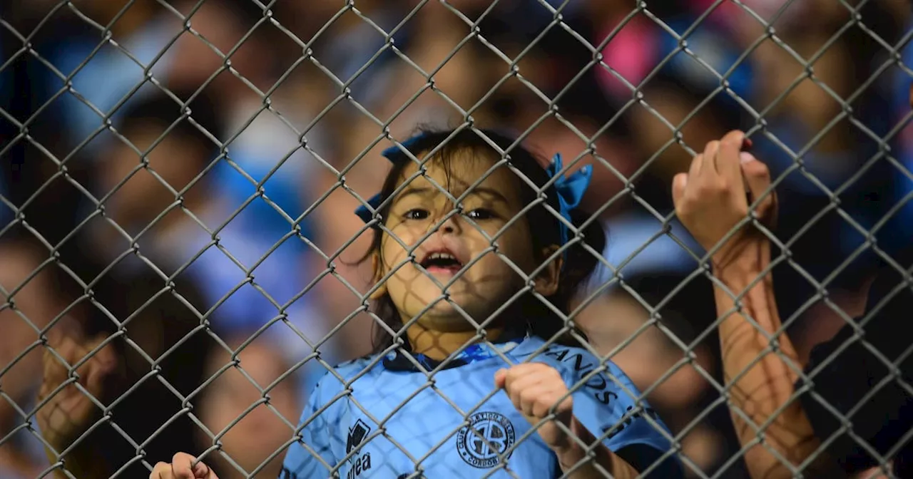 Las mejores fotos del último partido del año de Belgrano en el Gigante de Alberdi | Deportes