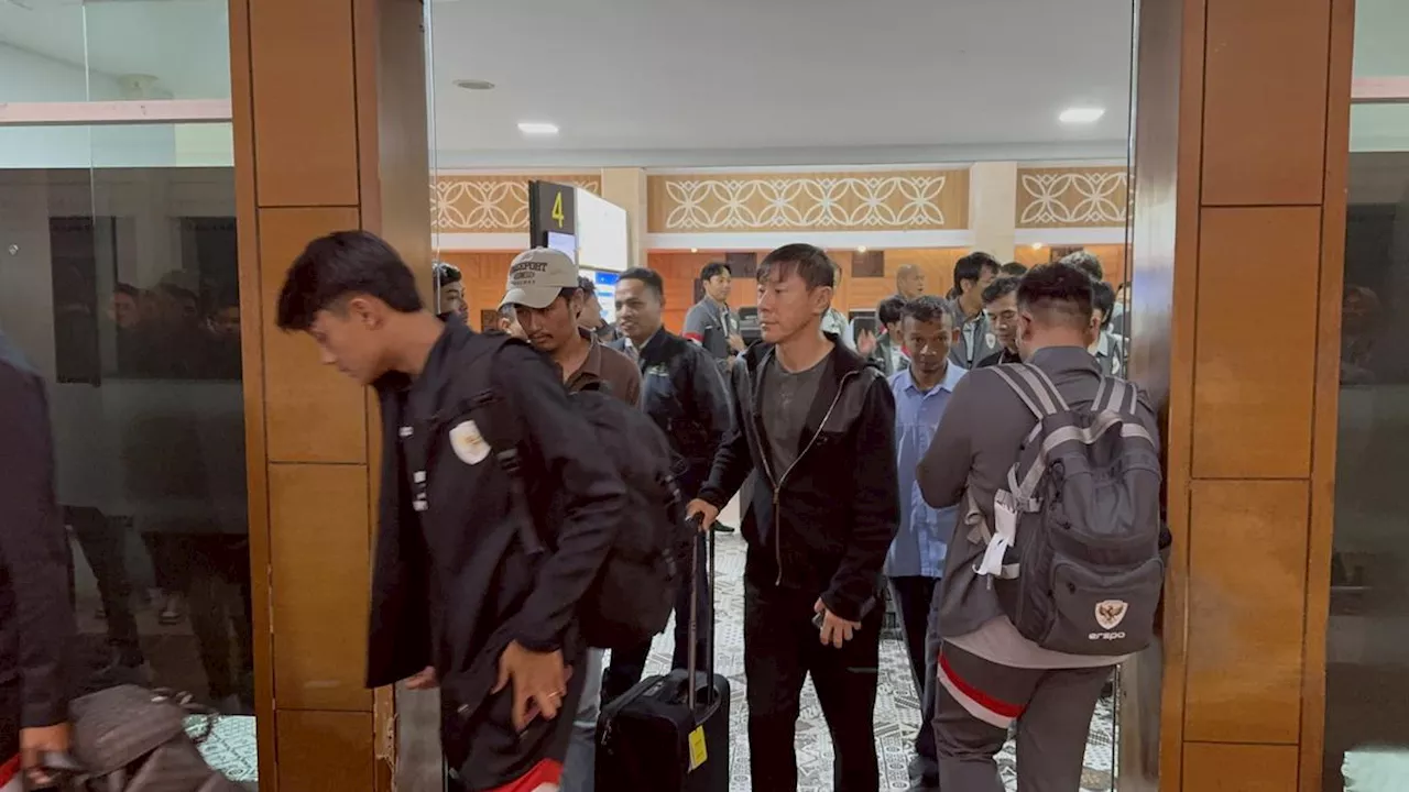 Jelang Laga Piala AFF, Timnas Indonesia Tiba di Bandara Adi Soemarmo