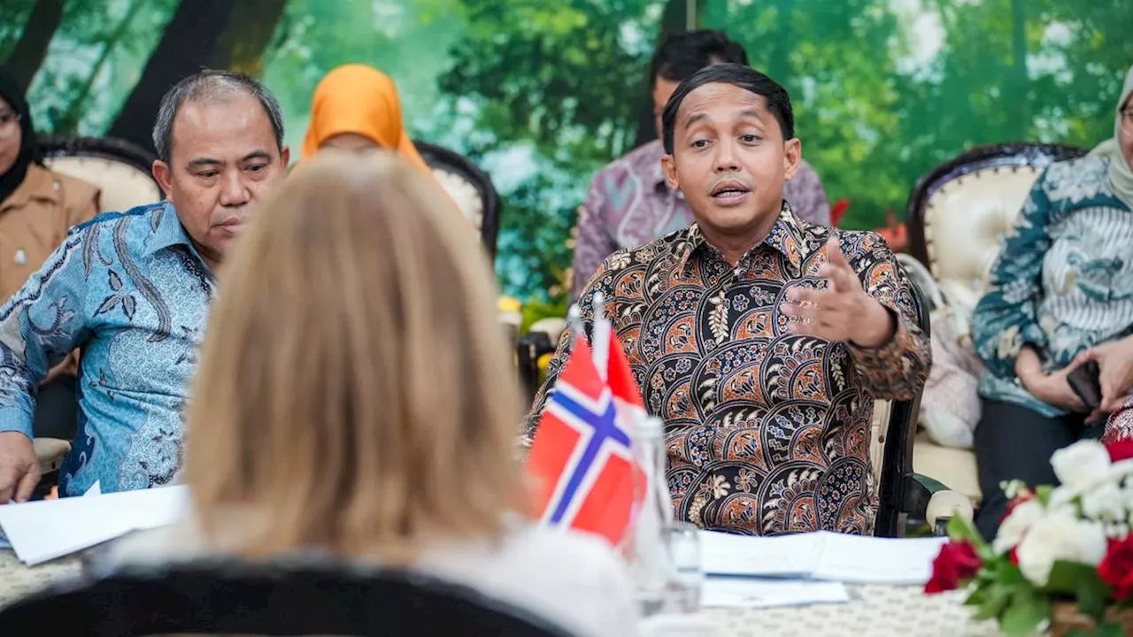 Menhut Raja Juli Bertemu Dubes Norwegia, Bahas Kerja Sama Kehutanan