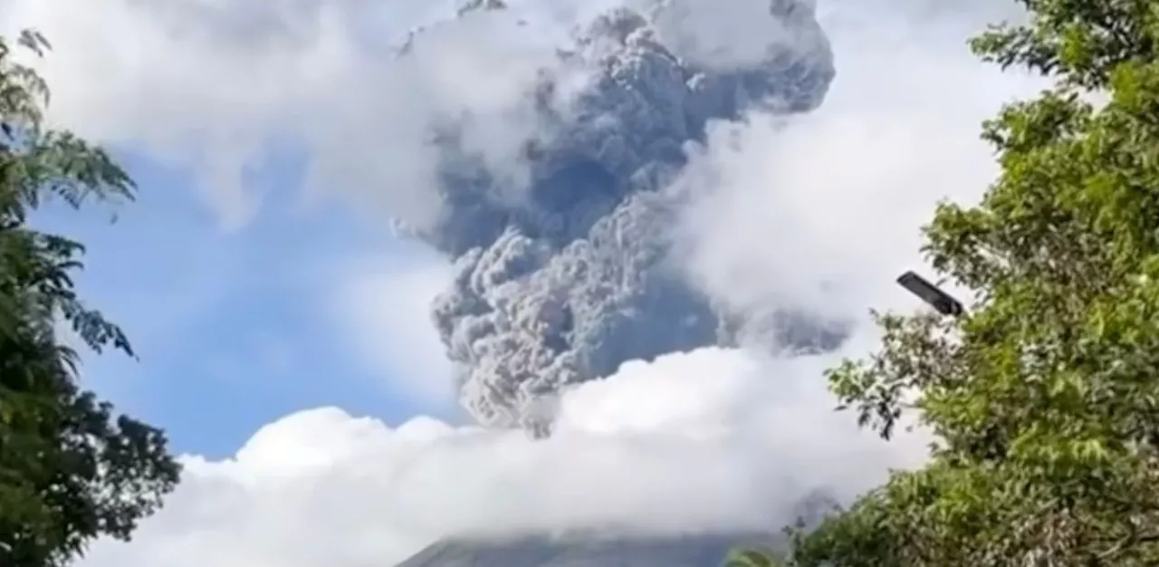 ‘Shaking ground, steaming roads’: Kanlaon eruption sends nearly 4,000 families packing in Negros Island