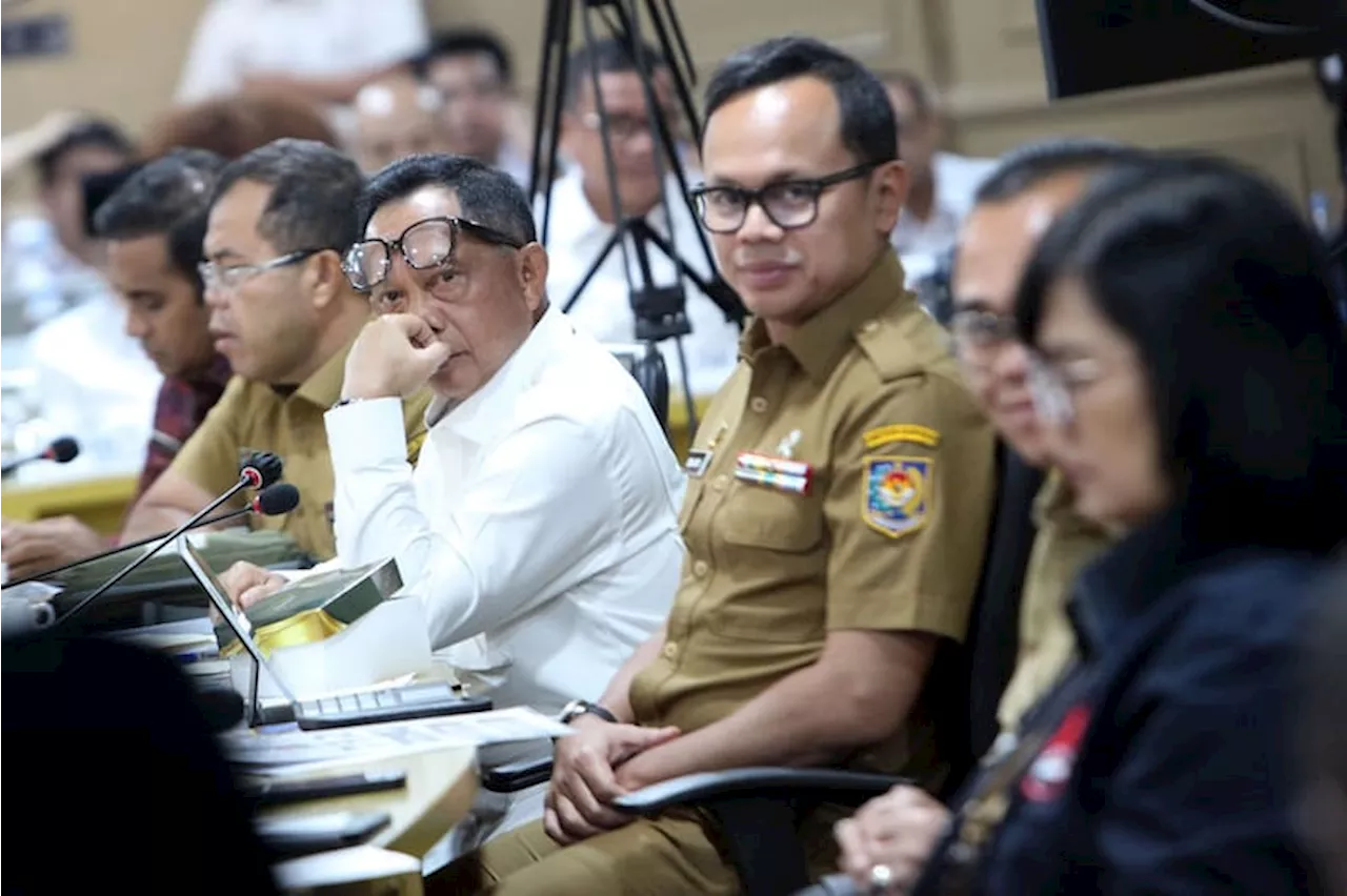 Rapat Kerja Kementerian Dalam Negeri dengan Komite I DPD Evaluasi Pelaksanaan Pilkada Serentak