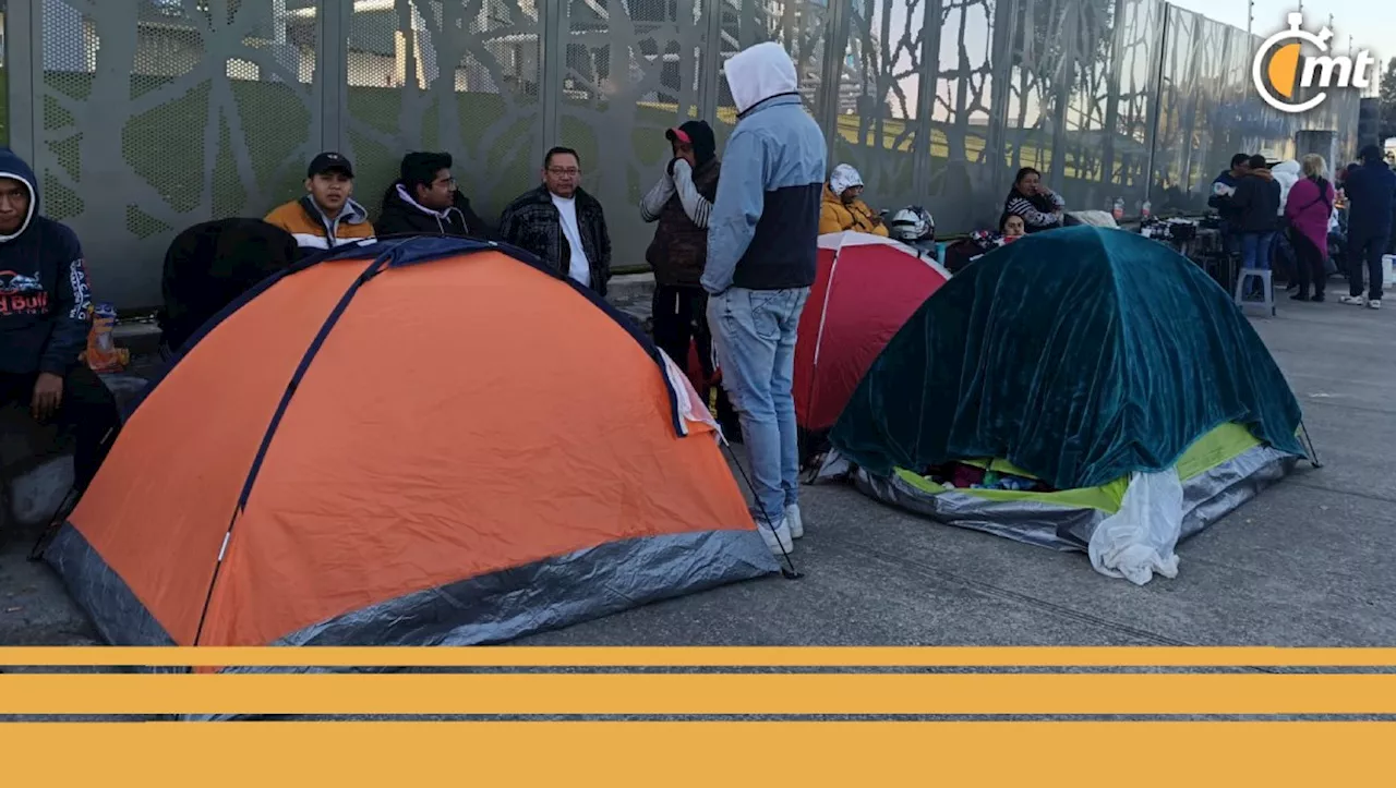 Aficionados acampan en el Cuauhtémoc en busca de boletos para Final América vs Rayados