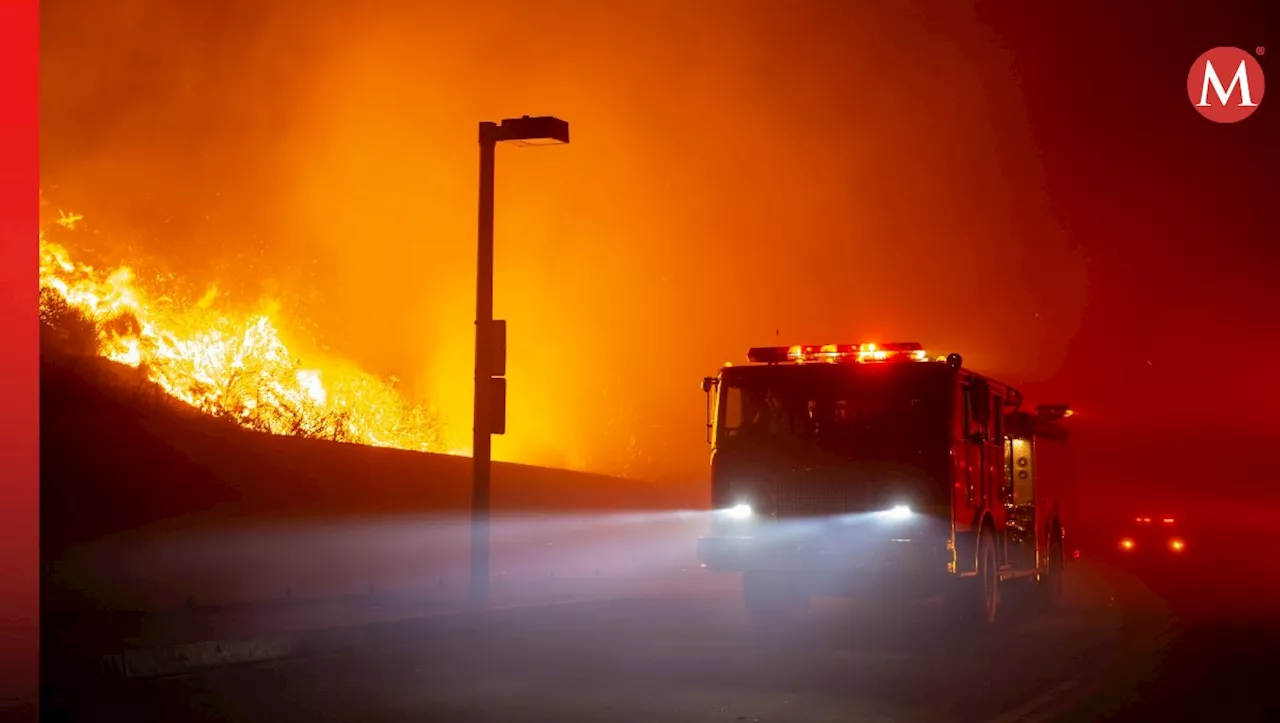 Incendio arrasa con Malibú, donde viven varias celebridades de Hollywood