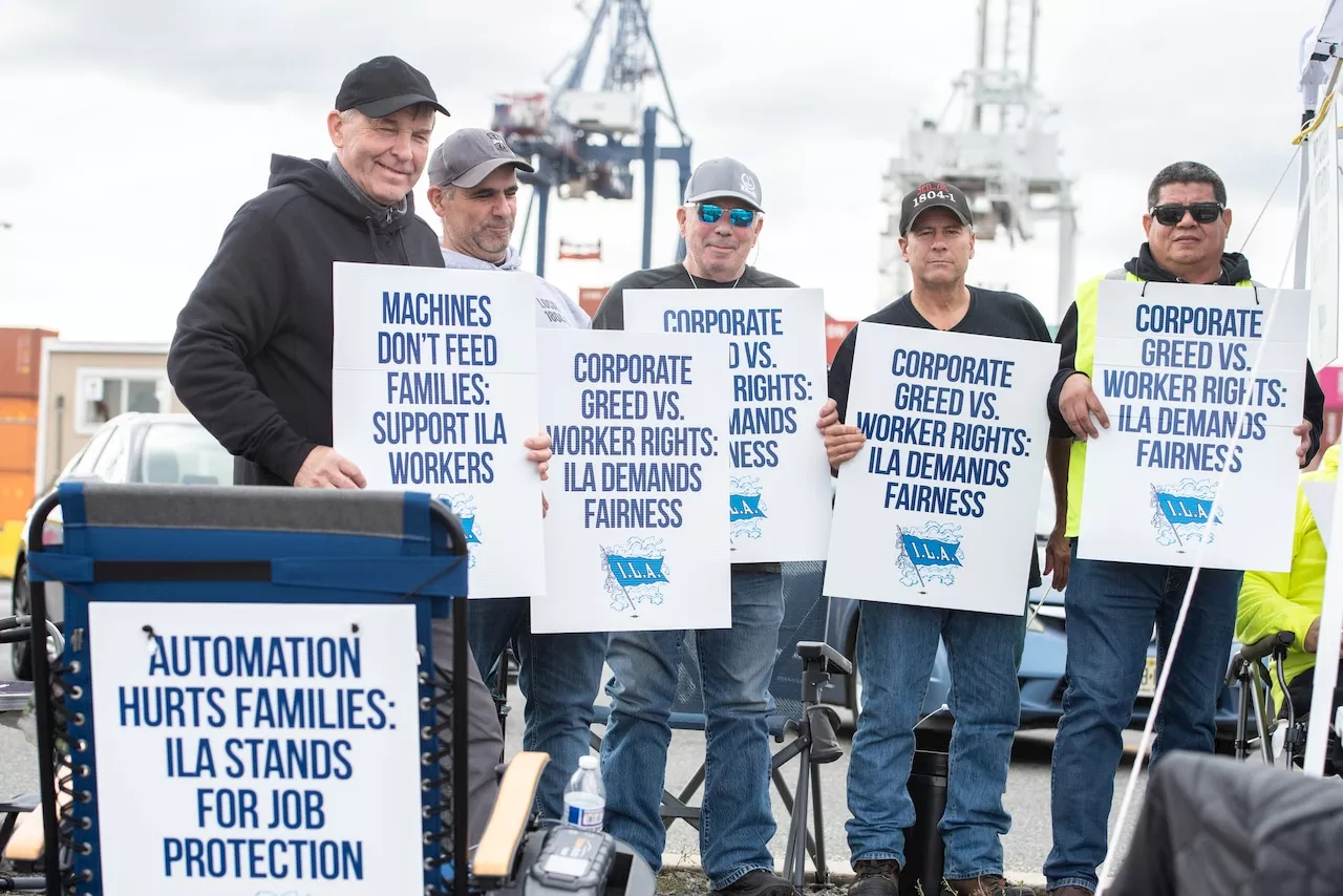 Another East Coast port strike could be looming as contract extension deadline nears