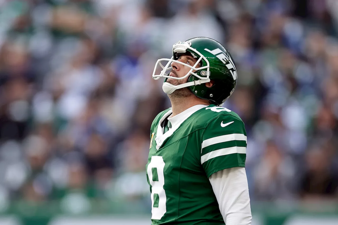 Jets' Aaron Rodgers has theories on mystery drones over Jersey: ‘What the hell is that?’