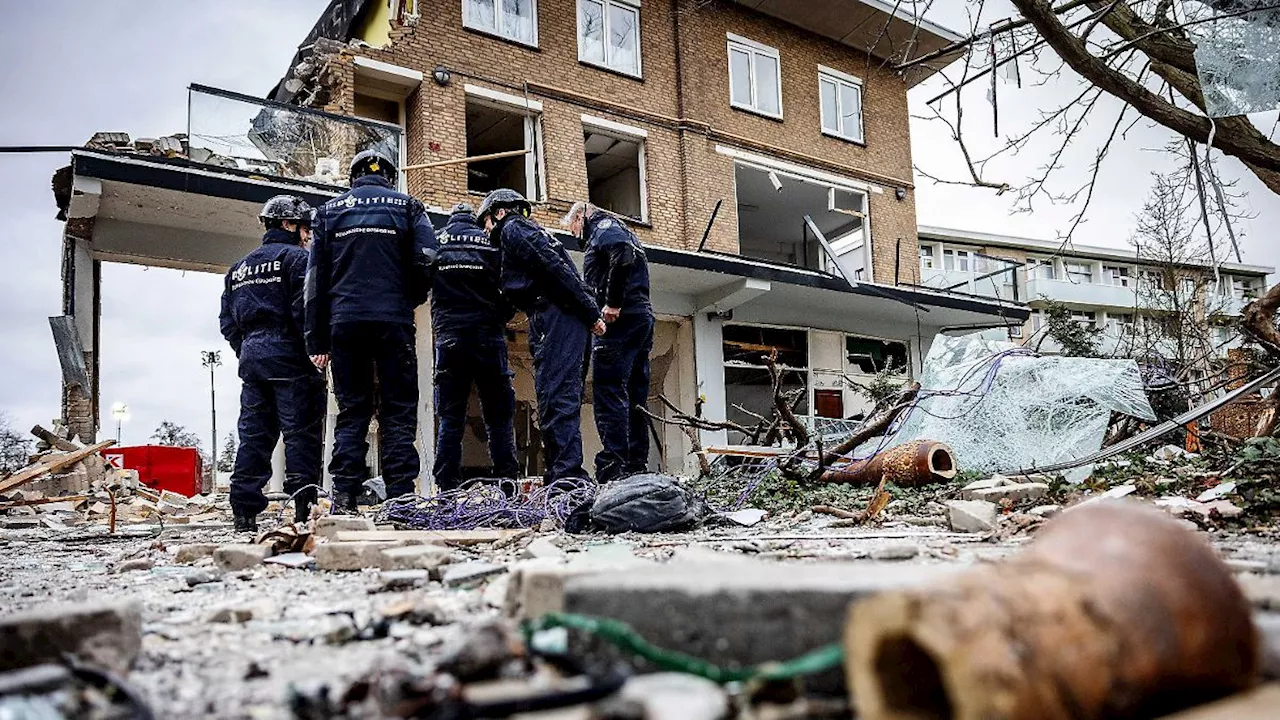 Wohnhaus eingestürzt, sechs Tote: Polizei nimmt Verdächtige nach Explosion in Den Haag fest