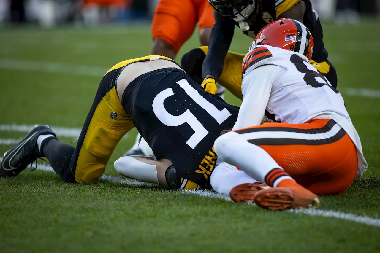 Browns cut ties with top draft bust after ugly day against Pittsburgh Steelers