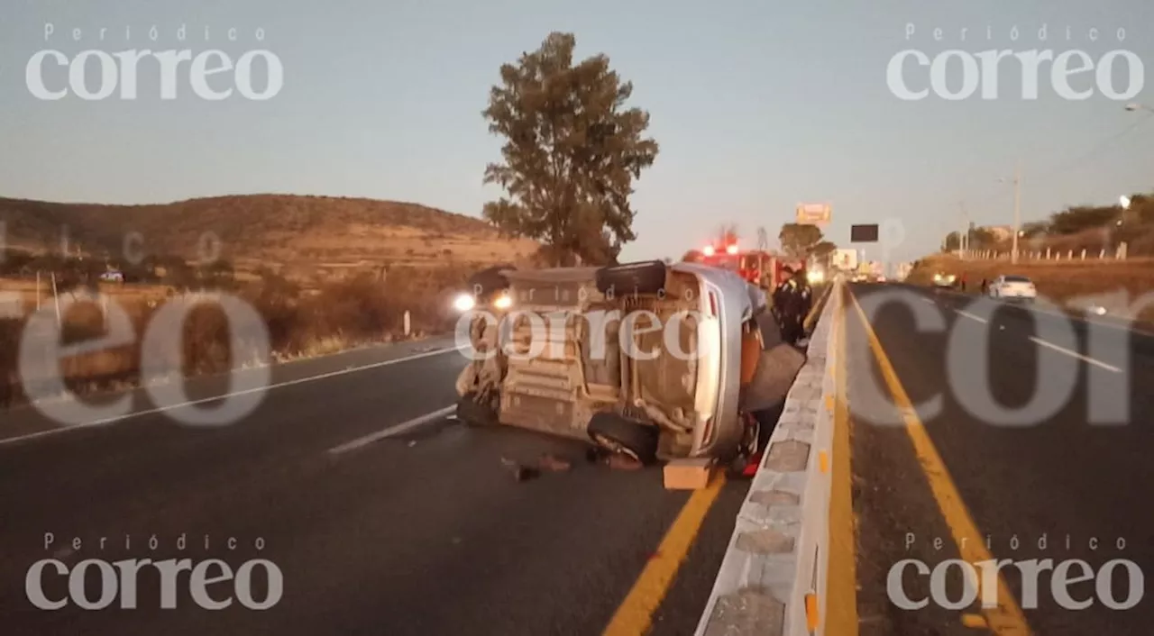 Volcadura en carretera de Silao a Guanajuato deja un herido grave