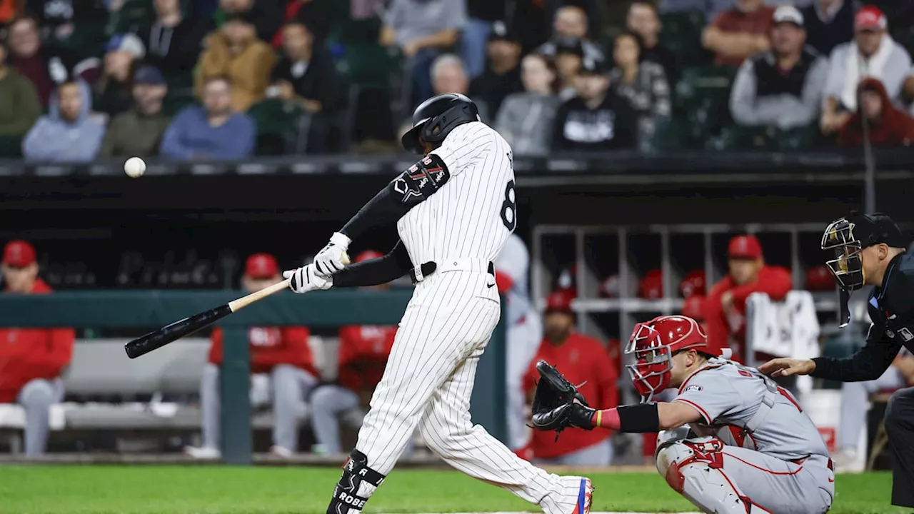 Here's the Latest on a Potential Chicago White Sox Trade of Luis Robert Jr.