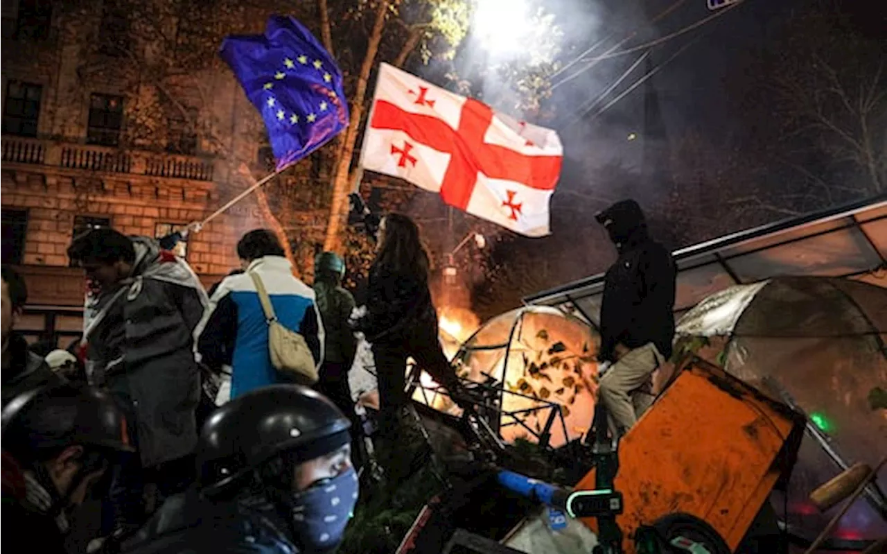 Georgia, l'Ue valuta 'misure aggiuntive' contro Tbilisi dopo la repressione delle proteste