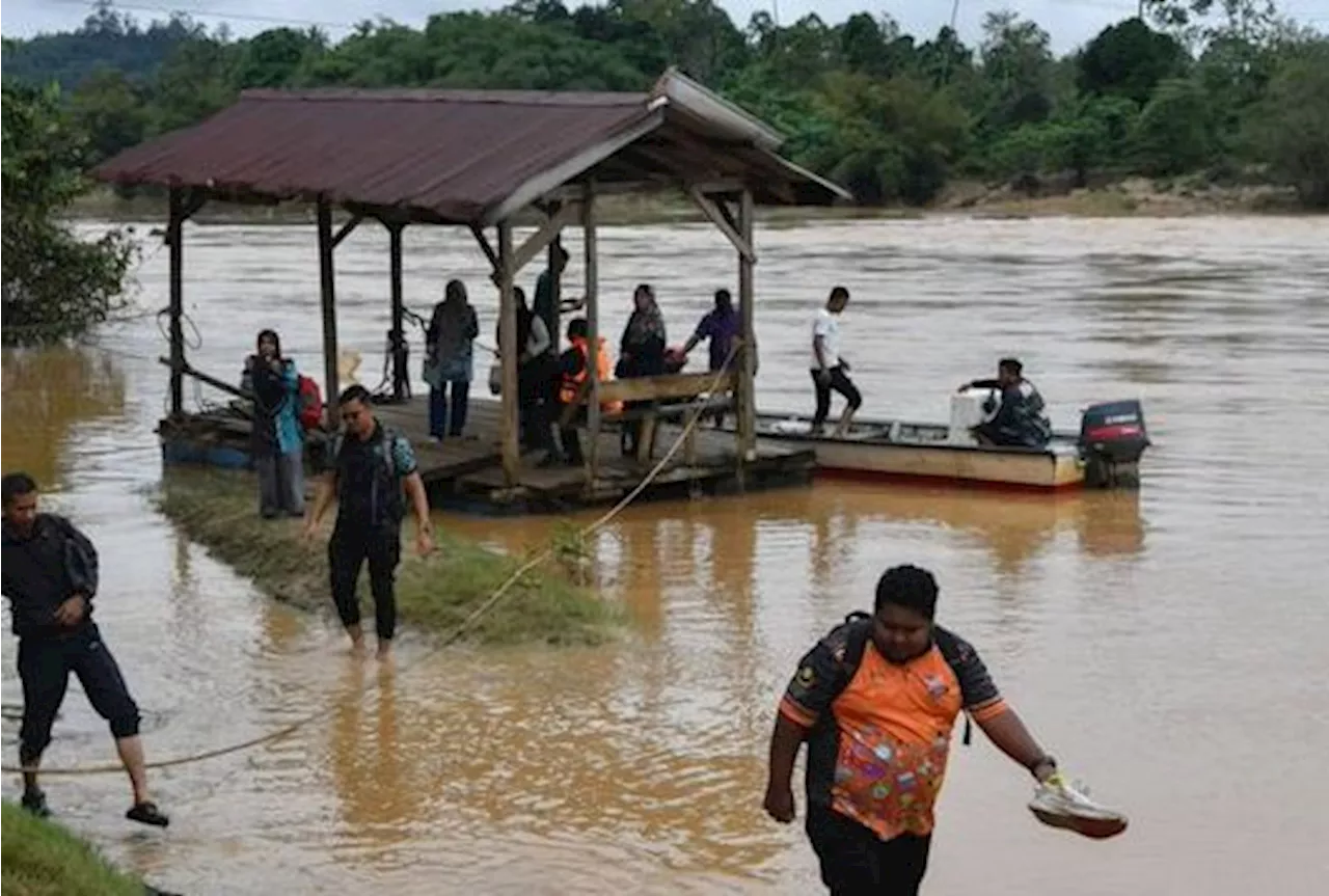 House of three instructed to evacuate due to landslide in Kuantan