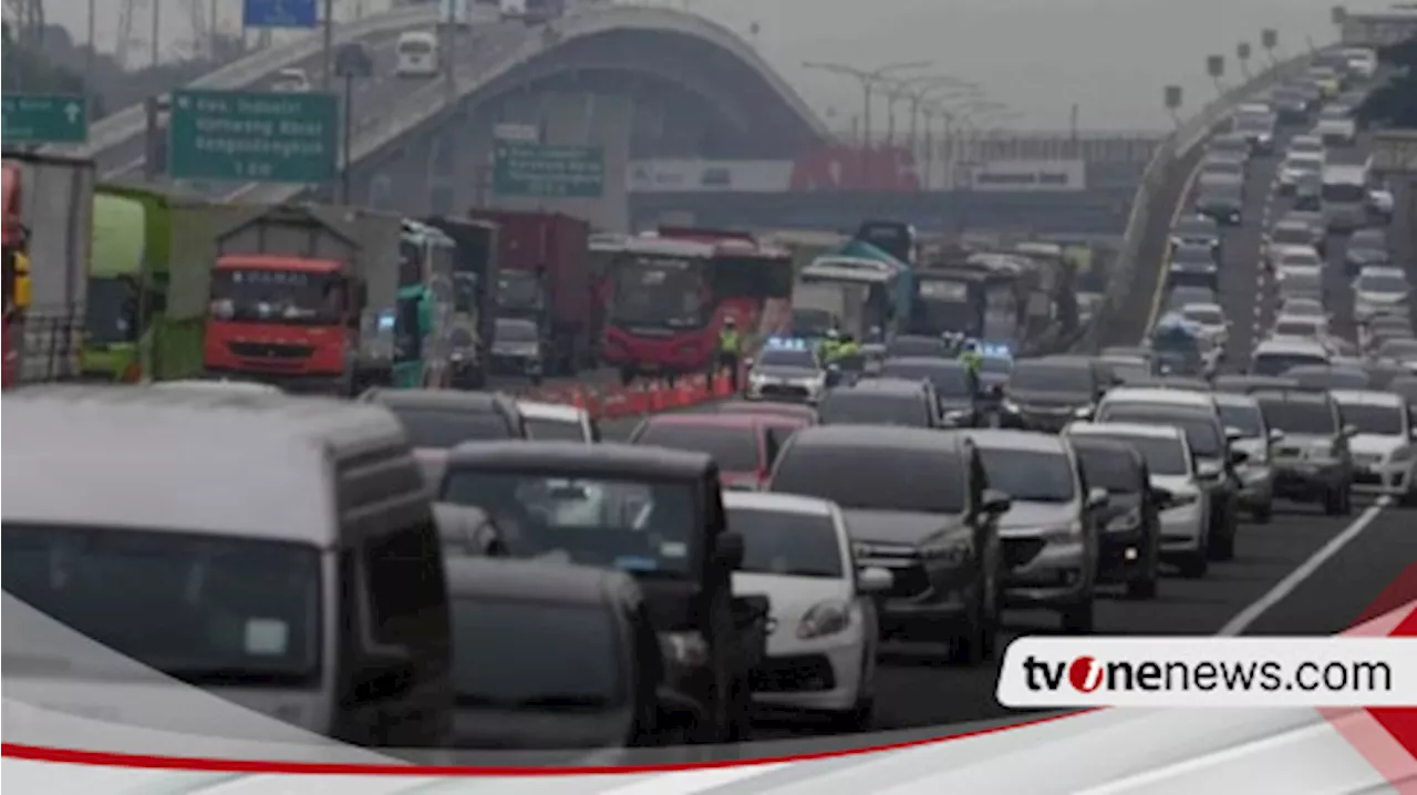 Jasa Marga Prediksi Ada 3,06 Juta Kendaraan Keluar Jakarta saat Nataru, Naik 17,9 Persen