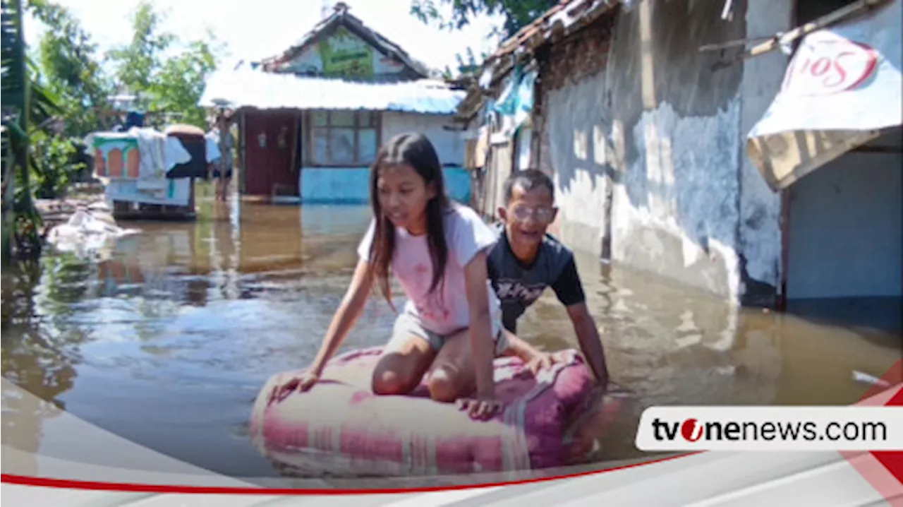 Ratusan Rumah di Mojokerto Terendam Banjir, Warga Dievakuasi ke Tempat Aman