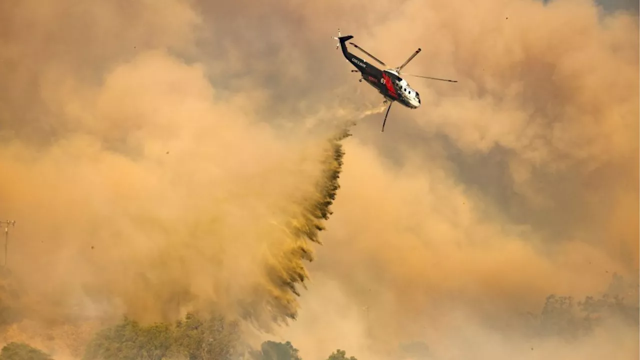 Ordenan evacuaciones por explosivo incendio que amenaza Malibú y su icónico muelle