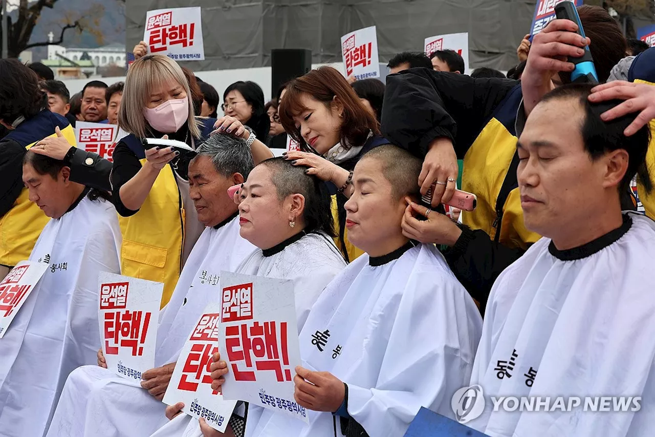 광주 정치권, 국민의힘에 침묵시위·편지 '탄핵안 참여'(종합)